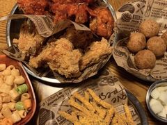 -BHC炸鸡(明洞总店)