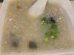 皮蛋瘦肉粥-嘉和一品粥(北京西站北广场北恒大厦店)