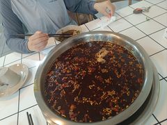 -品鱻黑豆花美蛙鱼(西政店)