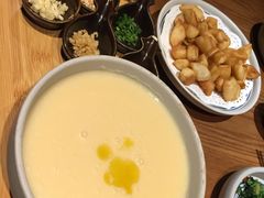 -云海肴·汽锅鸡·云南菜(天山百盛优客店)