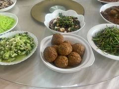 -小胡子农家菜馆