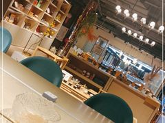 -光海书局(南京东路第一百货店)