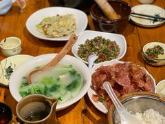 -老滇山寨•云南特色菜•地方菜•民族风情歌舞表演(金碧店)