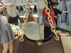 -URBAN REVIVO(大信新都汇店)