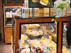 面包甜点陈列柜-精点味道(西安路店)