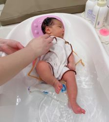 -Pony Baby宝尼婴幼儿游泳SPA馆