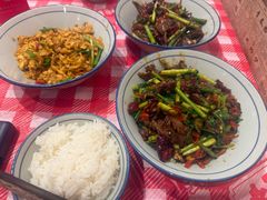 -荆九爷爆炒桥头三嫩(云南北路店)