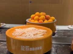 -龍歌自助小火锅(市北CBD万达店)