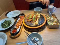 -蜜桃餐厅·伴山(绿宝广场店)