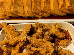 -茅草房·河畔园林火锅