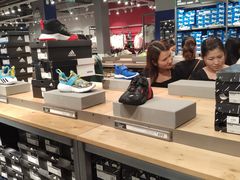 -宁波杉井奥特莱斯广场