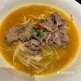 比如说美女红烧肉甜而不腻入口即化 金牌蒜香骨也很不错