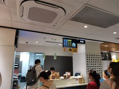 -麦当劳(百联西郊购物中心店)