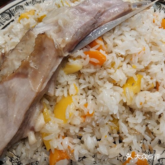 红房子羊羔肉抓饭