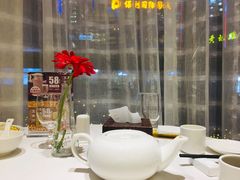 -万龙洲海鲜(大兴绿地缤纷城店)