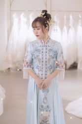 -艾米丽婚纱礼服