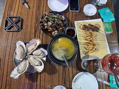 -蚝堡海鲜·威海菜·海肠捞饭·烧烤·亚洲吃蚝公司(幸福门店)