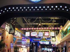 门面-特派卷·老北京烤鸭卷(合生汇购物中心店)