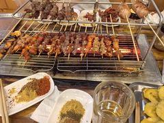 -哈尔滨小酒馆·鲜肉现穿自助烧烤(康新花园店)