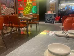 -威记烧嘢·南宁烧烤·超级生牛(绿地店)