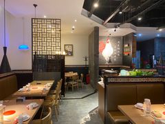 大堂-李子坝梁山鸡(北碚万达五鸡哥店)