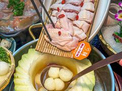 -得意咚瓜·顺德鱼生·冬瓜火锅(深圳首店)