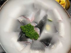 -草家酱蟹炭火烤肉店(珲春南路二店)