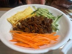炸酱刀削面-台北楚楚园馅饼粥(虹桥南丰城店)
