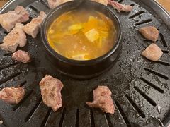 -江南猪肉商会无限续吃(弘大店)