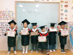 -i2青少儿英语(爱加星悦荟店)