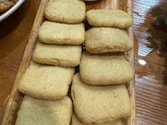 -猫爷的腔调·黔小馆(交大医学住宅区店)