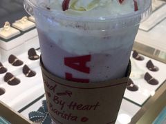 伊顿草莓酷冰乐-COSTA COFFEE(上海虹口公园店)
