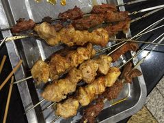 -瑞杰烧烤店·24小时营业(山东路店)