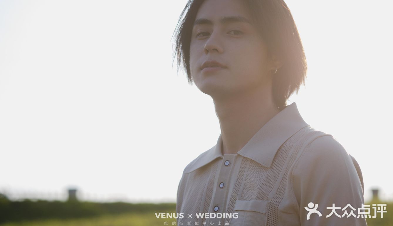 只看一眼就想收藏的绿茵草坪婚纱照💚太治愈了～