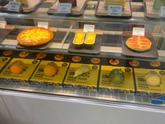 面包甜点陈列柜-猫王榴莲世家(三里屯SOHO商场店)
