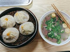 -鲁氏汤包王(长白街店)