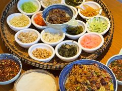 -包整·丝娃娃(一览甲秀楼风景店)