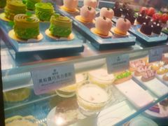 -雍容荟帝王蟹活龙虾展台自助(IFS黑金店)