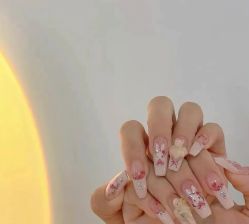 -悦指间美甲美睫