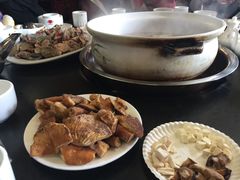 -东巴谷野生菌火锅餐厅