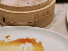 -香港百合居(LCM置汇旭辉广场店)