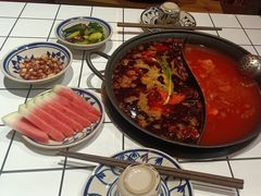 -旧街市鲜货老火锅(大光路店)