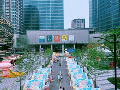 -上海世纪汇广场