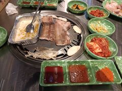 -欧巴炭烤肉오빠숯불구이(南京东路店)