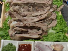 -常赢三兄弟·清真涮肉·清真炒菜(朝阳新城店)