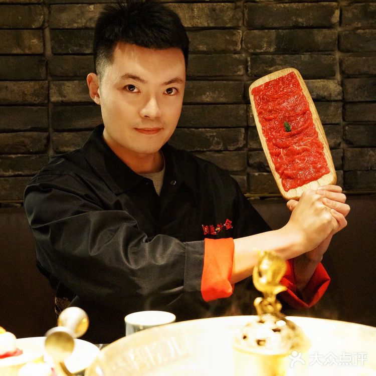 不愧CCTV推荐‼️排队排排排终于吃到的火锅