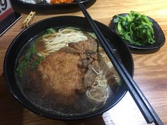 红烧大排面-老盛兴汤包馆(江宁一店)