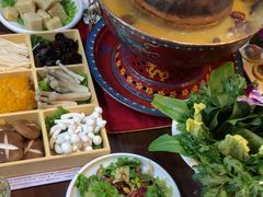 -爱新觉罗福臨火锅馆(万科滑雪场店)