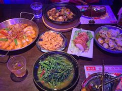 -钳真多钓虾馆·小龙虾海鲜烧烤(九六广场店)
