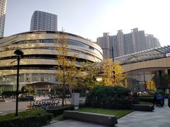 -瑞虹新天地月亮湾